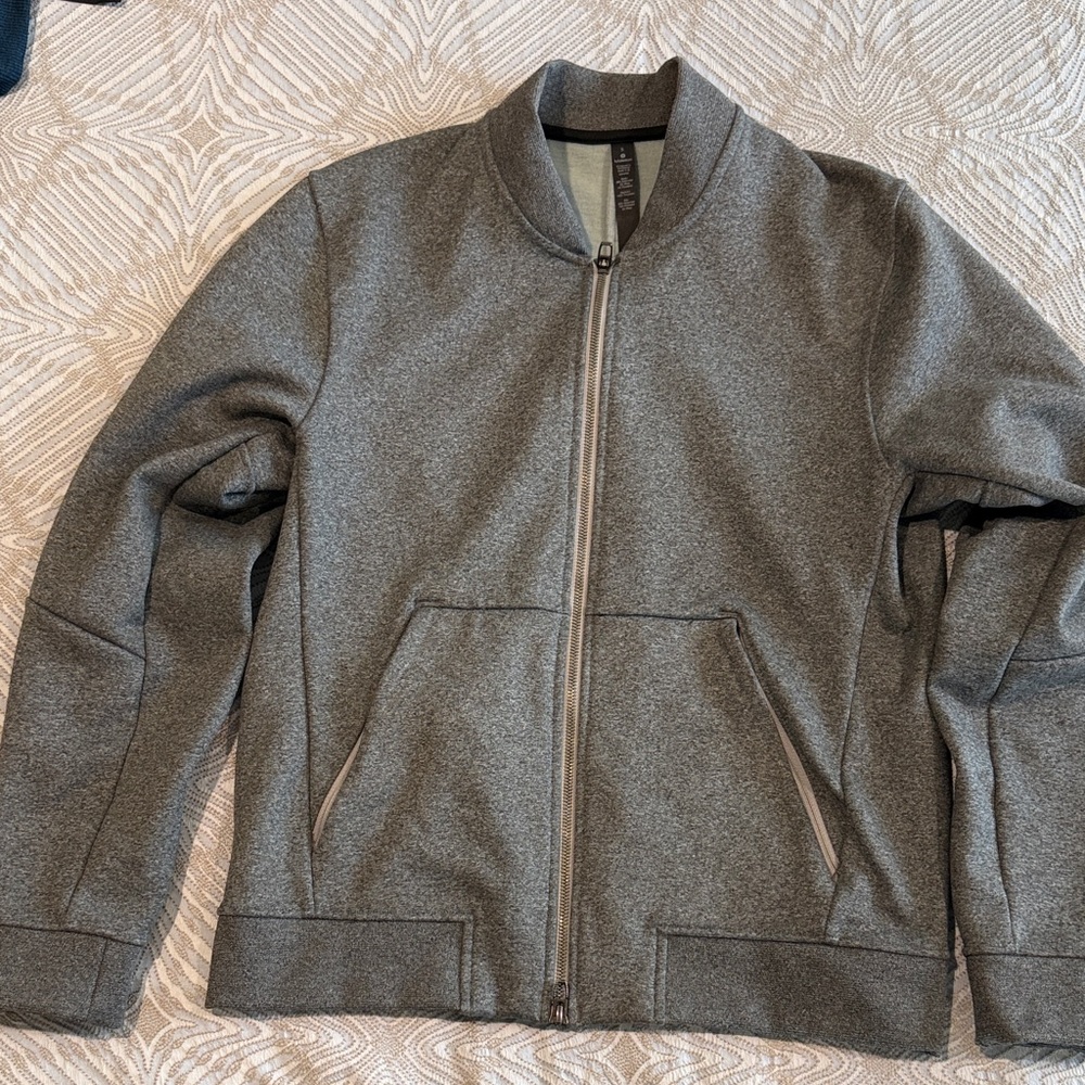 lululemon athletica Men's Charcoal Zip-Up Sweater - size small
